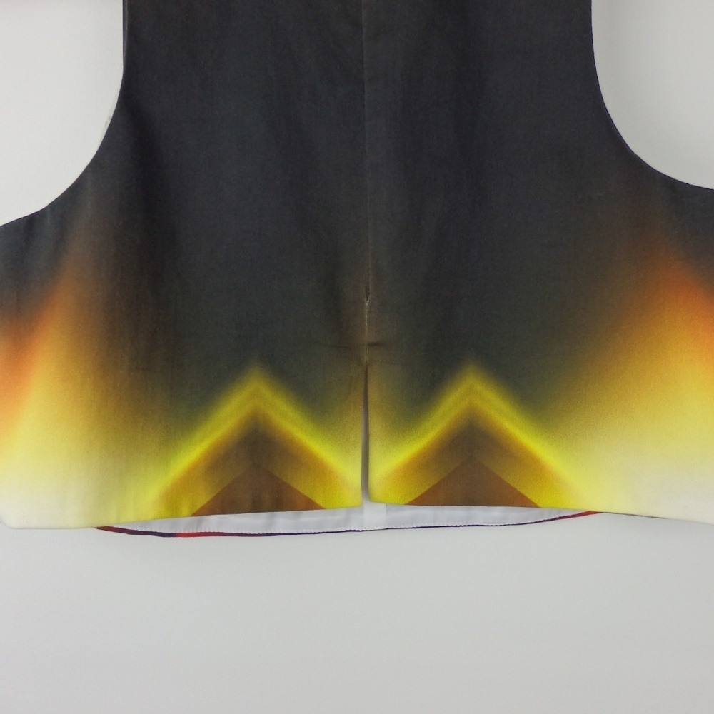 Black Halo Printed Tank Crop Top 2 - Picture 5 of 8